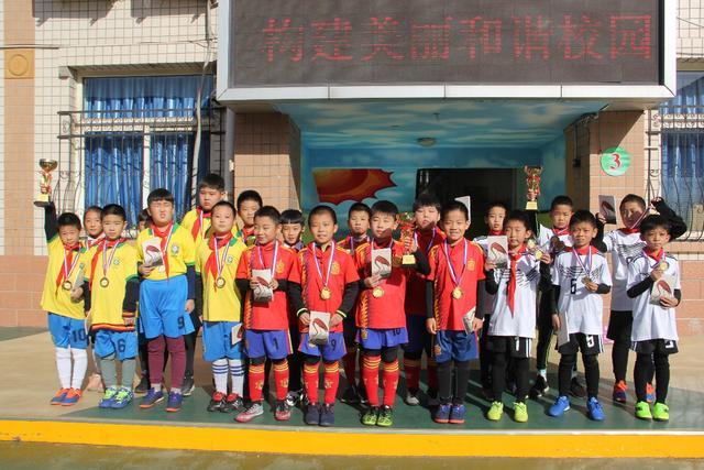 喜讯！1-0小胜上海海港，山东泰山新星杨瑞琦崭露头角，唐田激励后防潜力